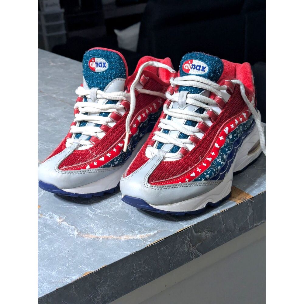kids Air Max 95 GS Christmas Sweater Size 3.5Y (Fits a U.S Womens size 5)